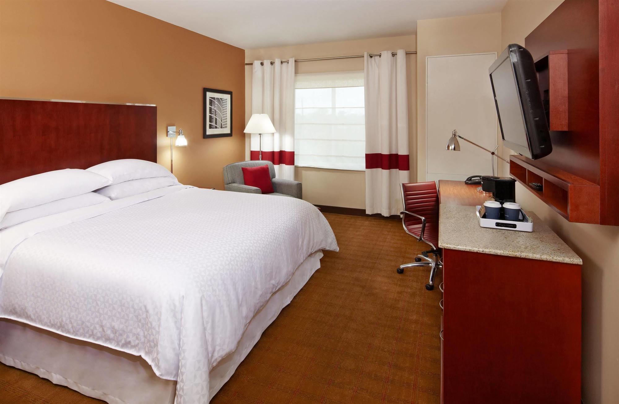 Four Points By Sheraton Houston Hobby Airport Екстериор снимка